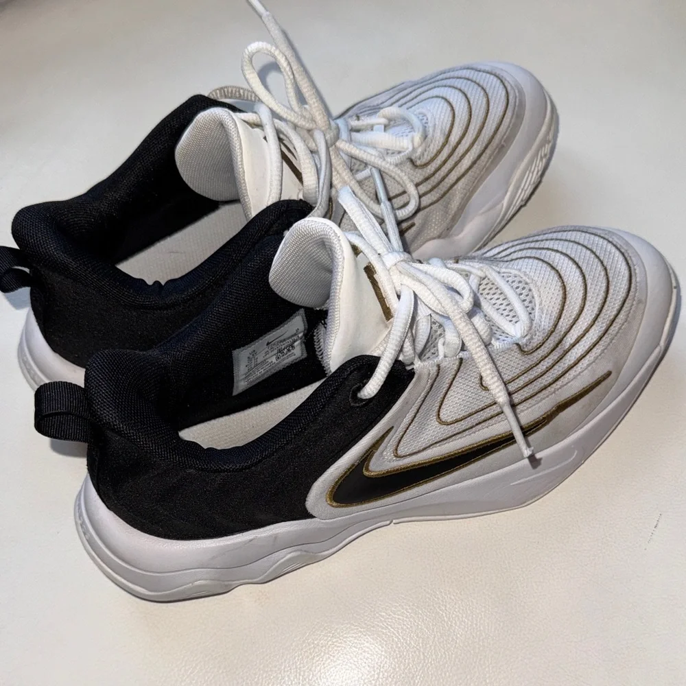 Nike great used